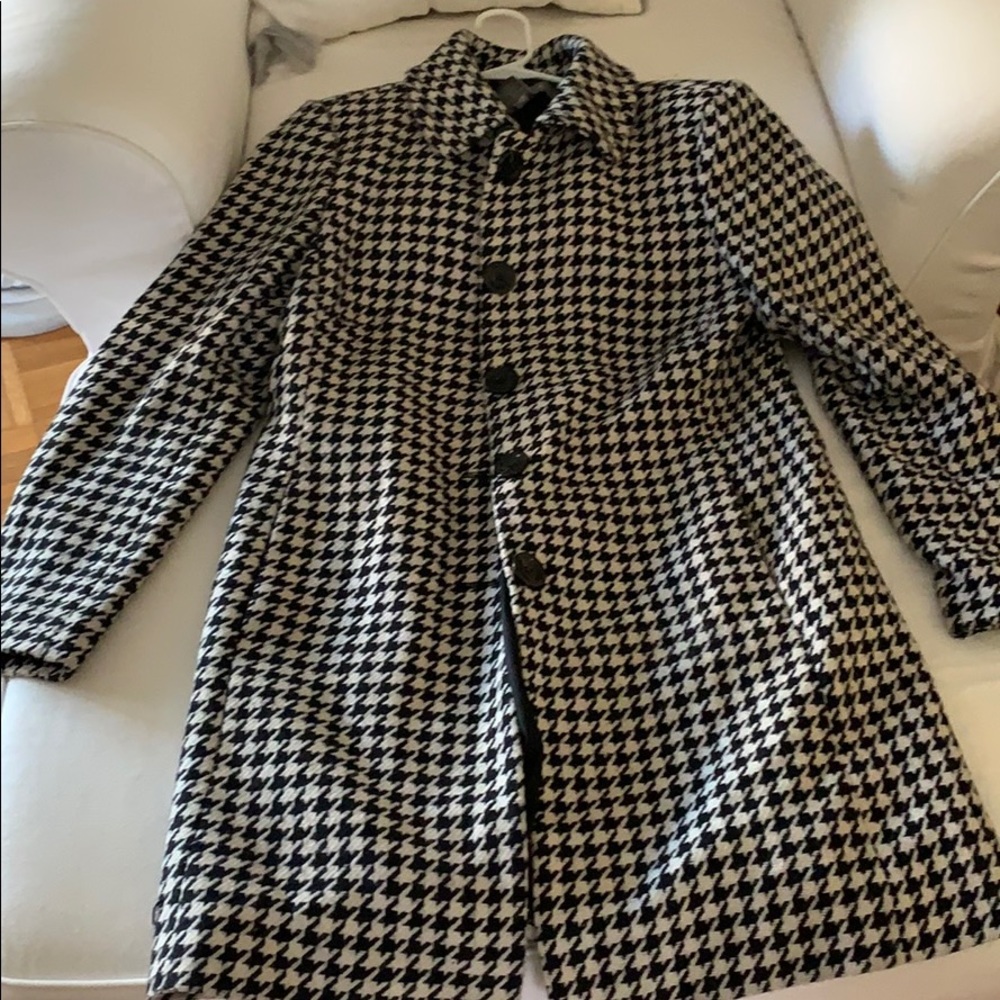 Ann Taylor houndstooth coat